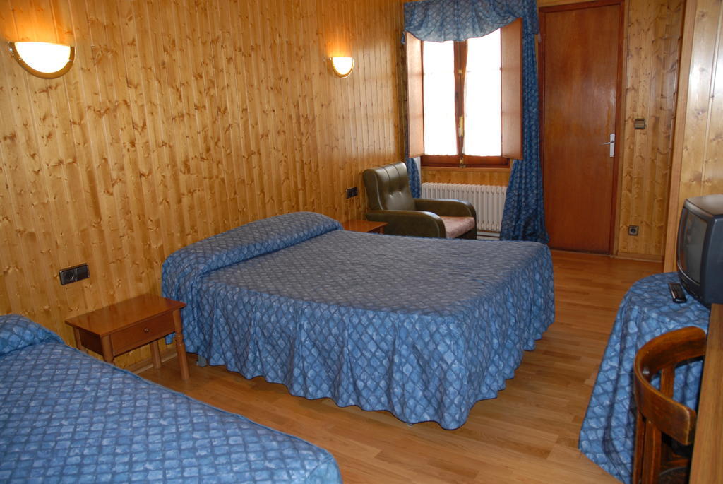 Hotel Europa Les Room photo